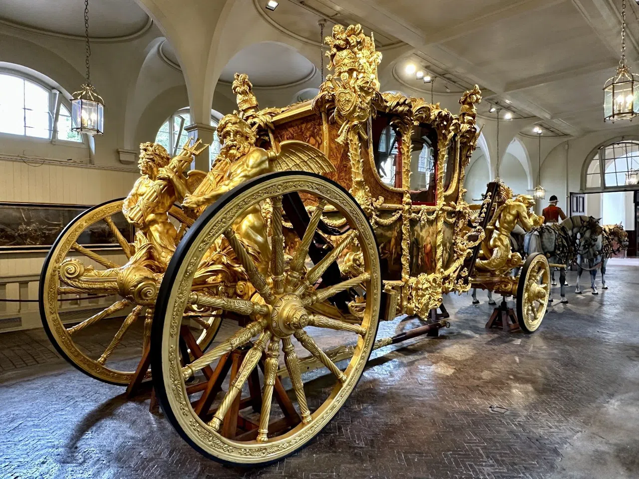 Londons mews: de gamla stallgränderna bakom de stora torgen