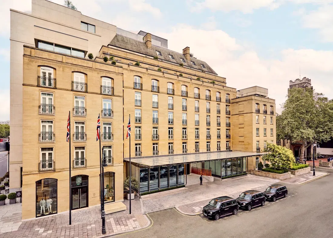 The Berkeley — Prêt-à-Portea, London